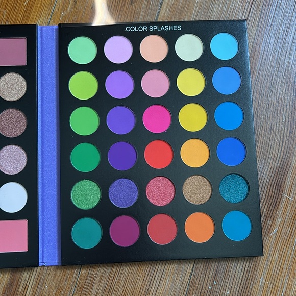 Pretty All Set 2 Large Eyeshadow Makeup Palette - Picture 4 of 5